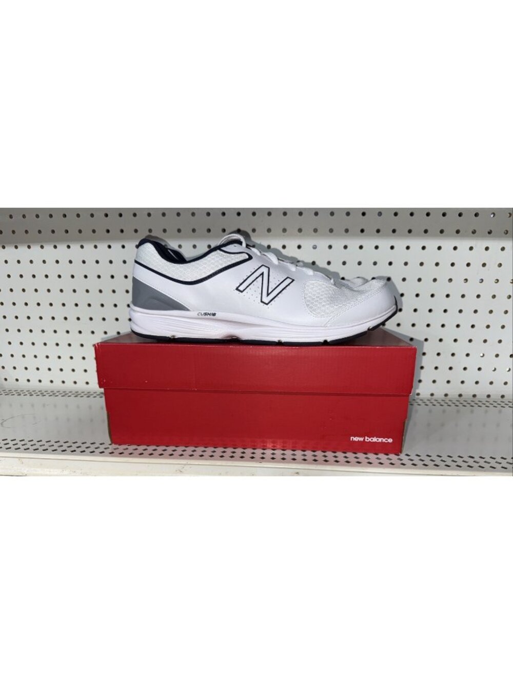 New Balance 411v2 Mens Athletic Walking Shoes Size 15 4E WIDE White Blue
